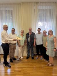 Quelle: Spende Haus Bethanien mit Richard Brox.JPG, Foto: Nathalie Jacobi